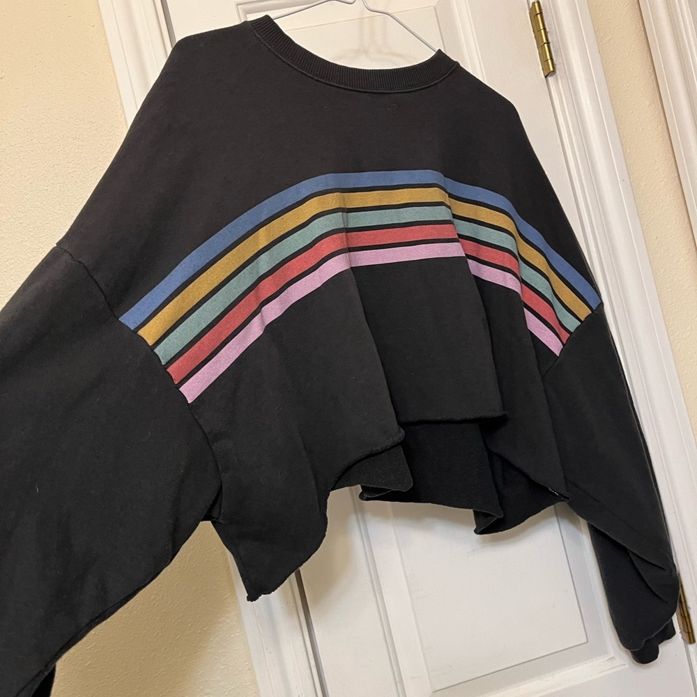dark gray american eagle cropped oversized sweatshirt with stripes